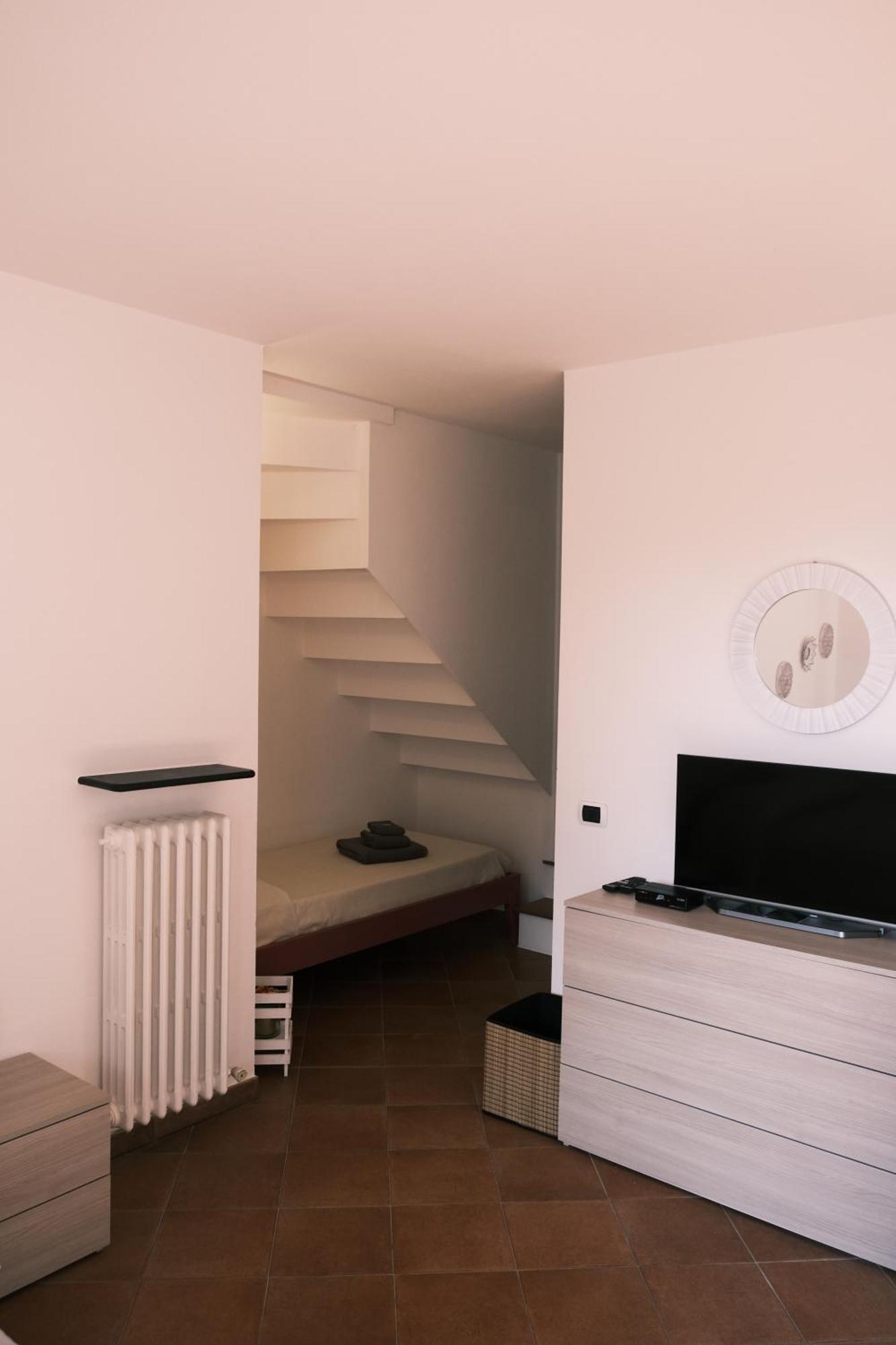 Dolce Casa Da Roby E Andrea By Portofinovacanze San Maurizio di Monte エクステリア 写真